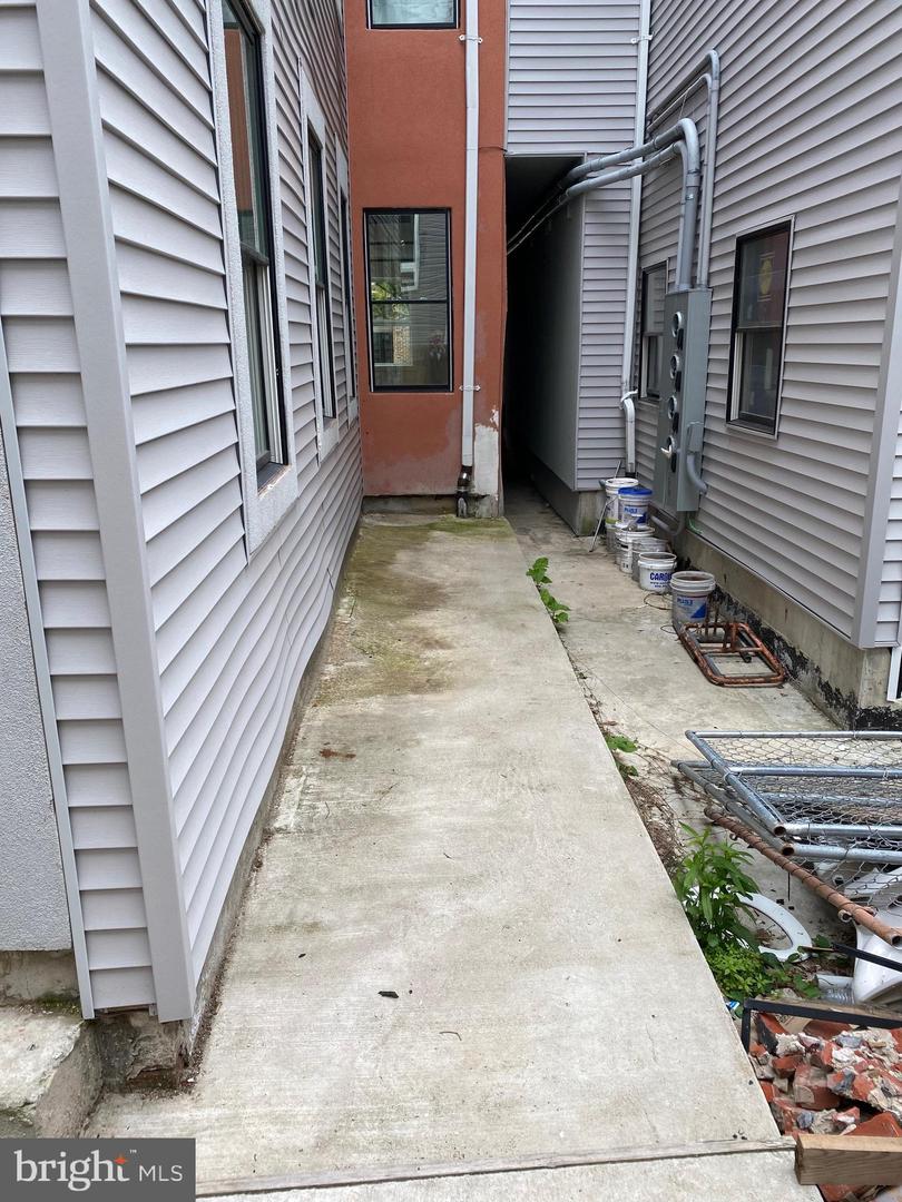 1810 Frankford Ave #1st Flr