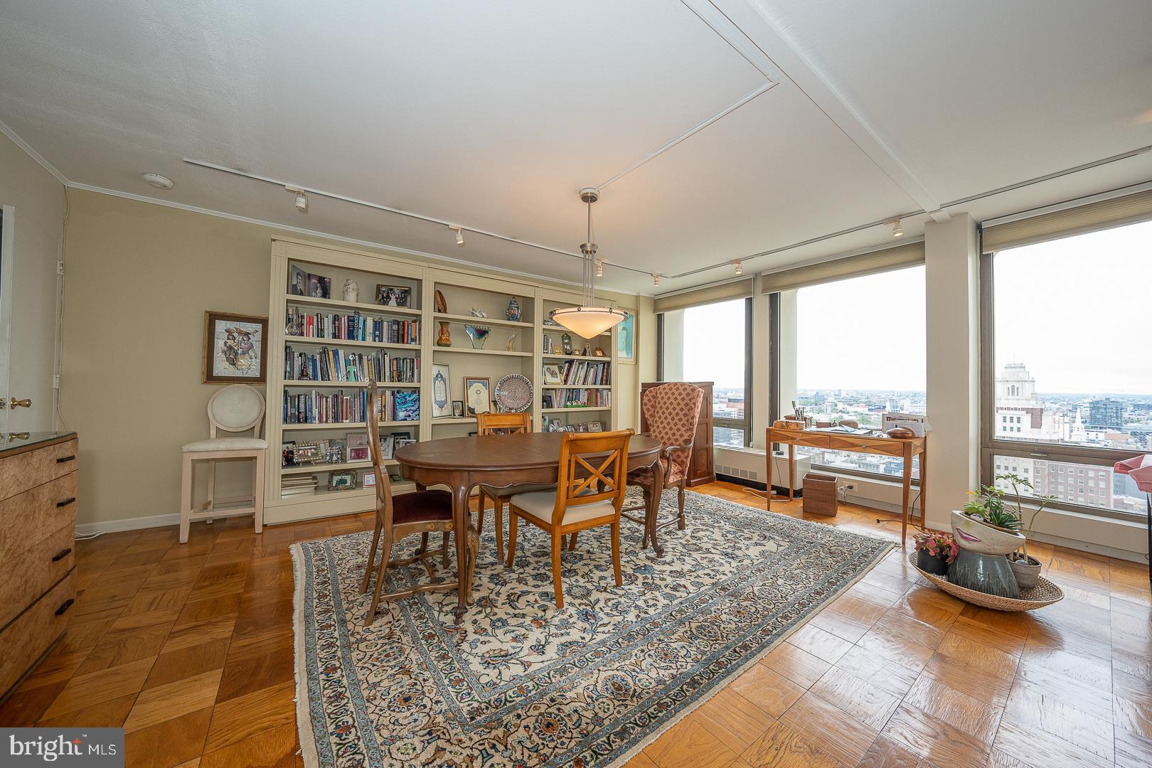 210 Locust St #26ahw