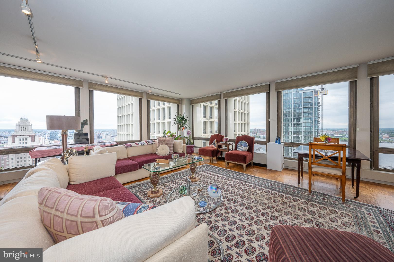 210 Locust St #26ahw