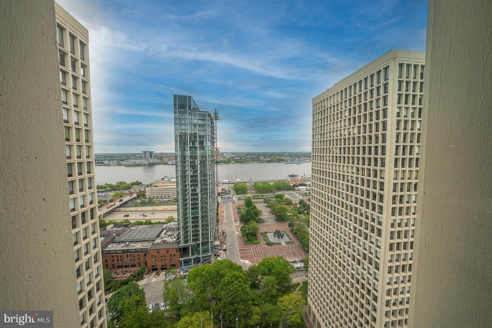 210 Locust St #26ahw