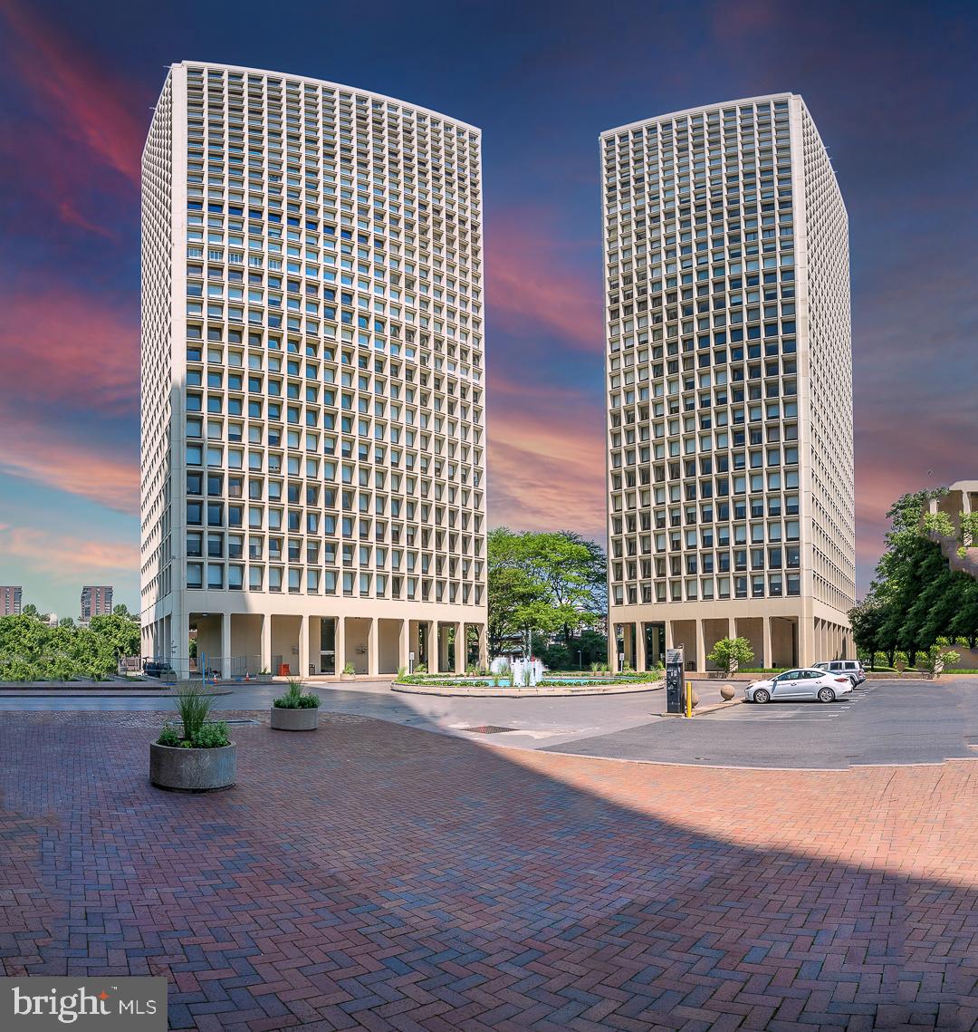 210 Locust St #26ahw