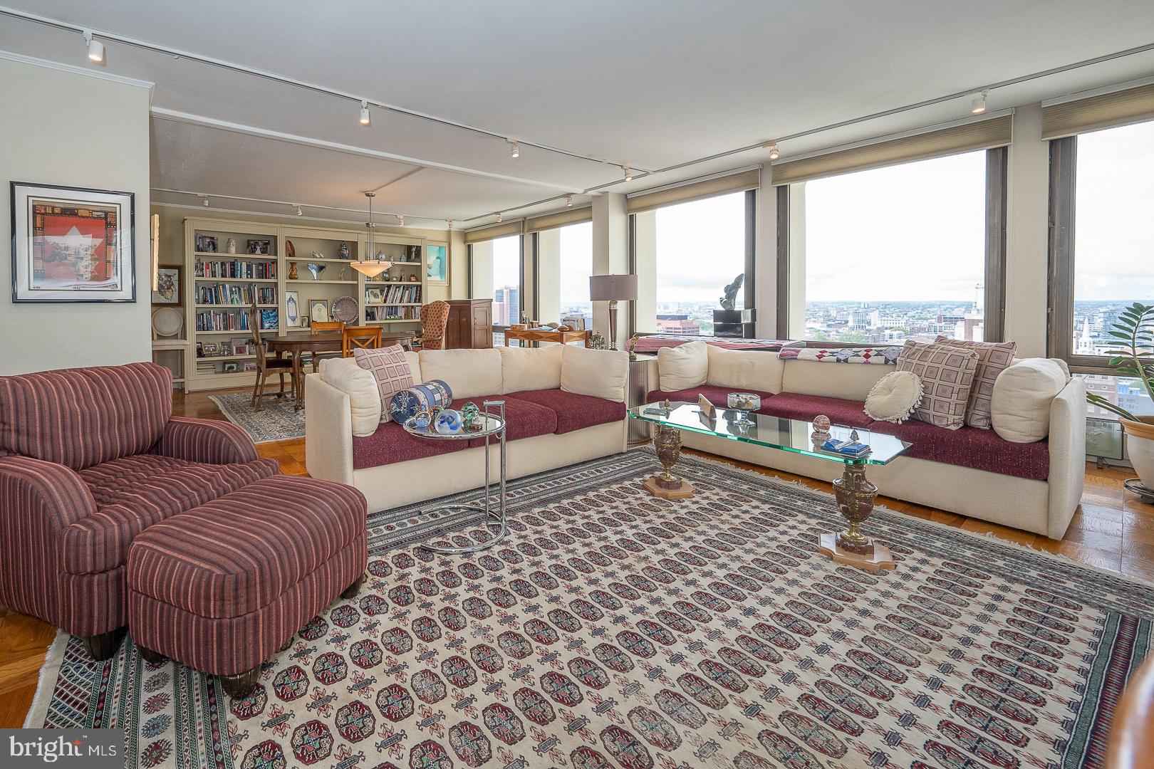 210 Locust St #26ahw