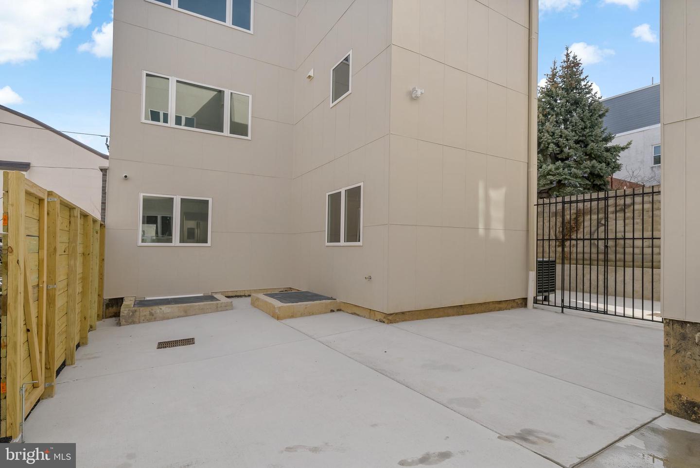 1530 N Palethorp St #1b