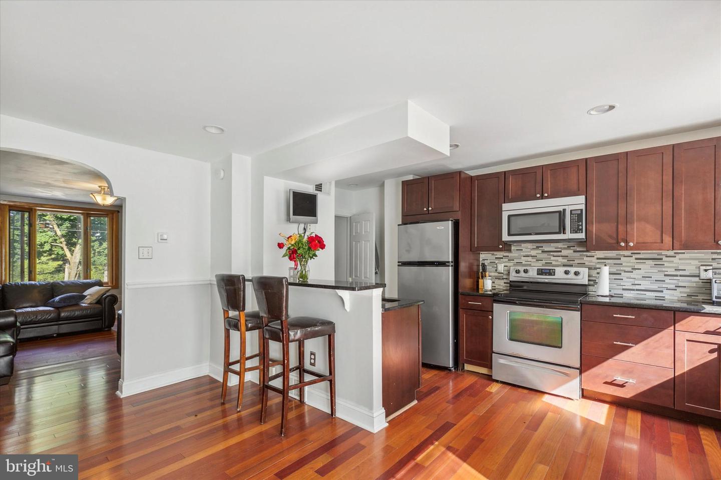 5854 Magdalena St