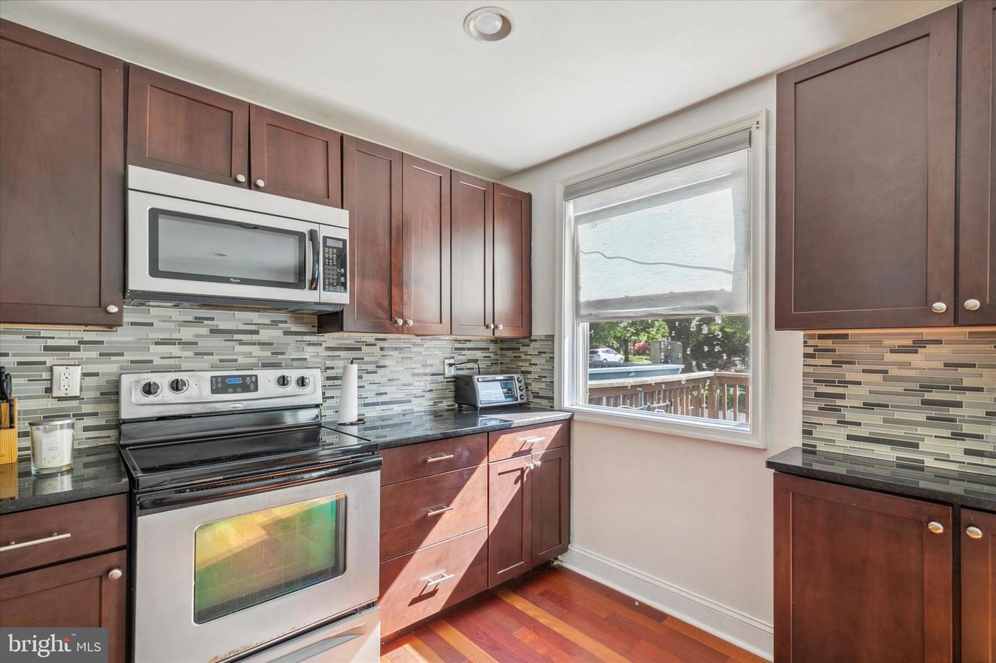 5854 Magdalena St