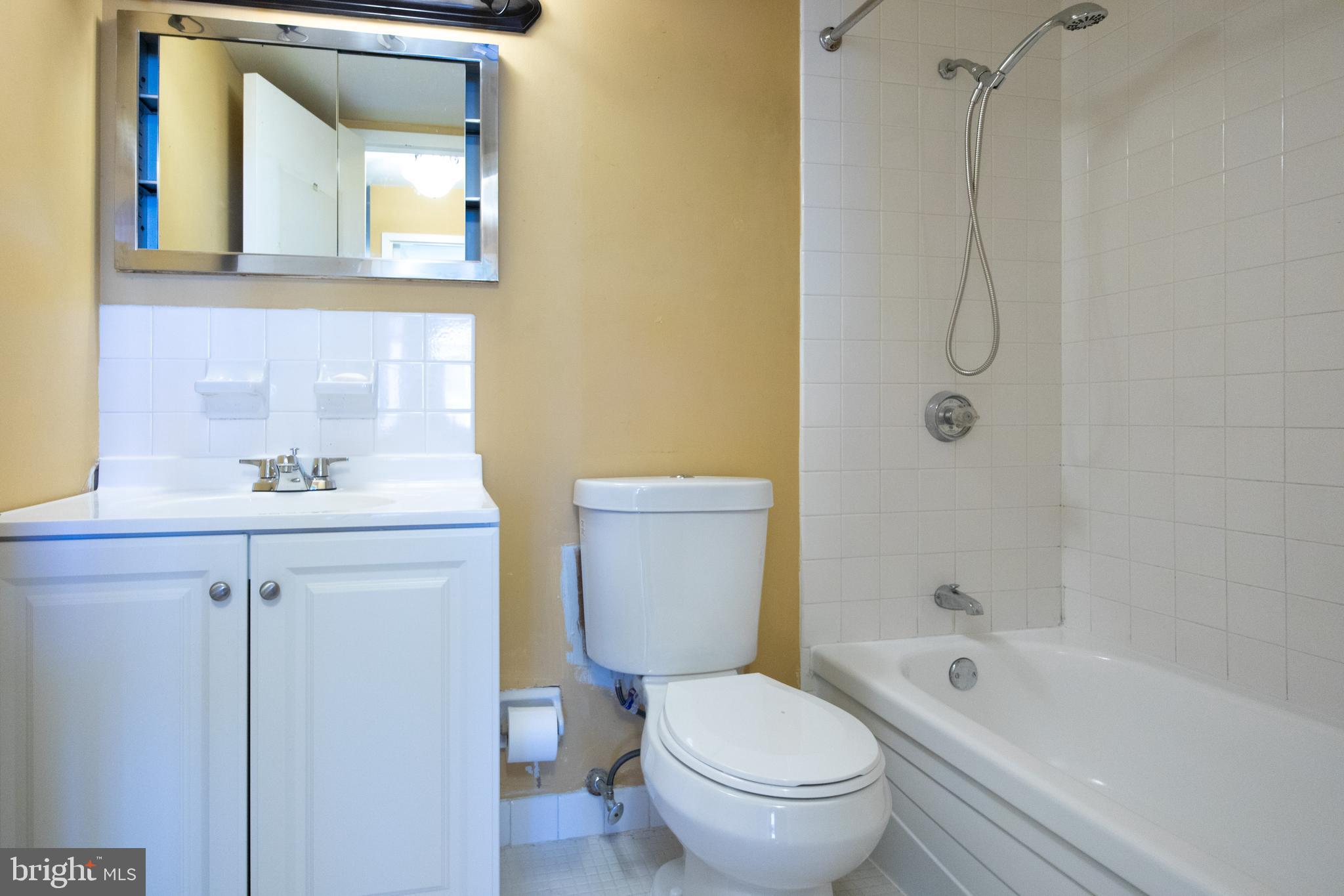 1919 Chestnut Street #2320