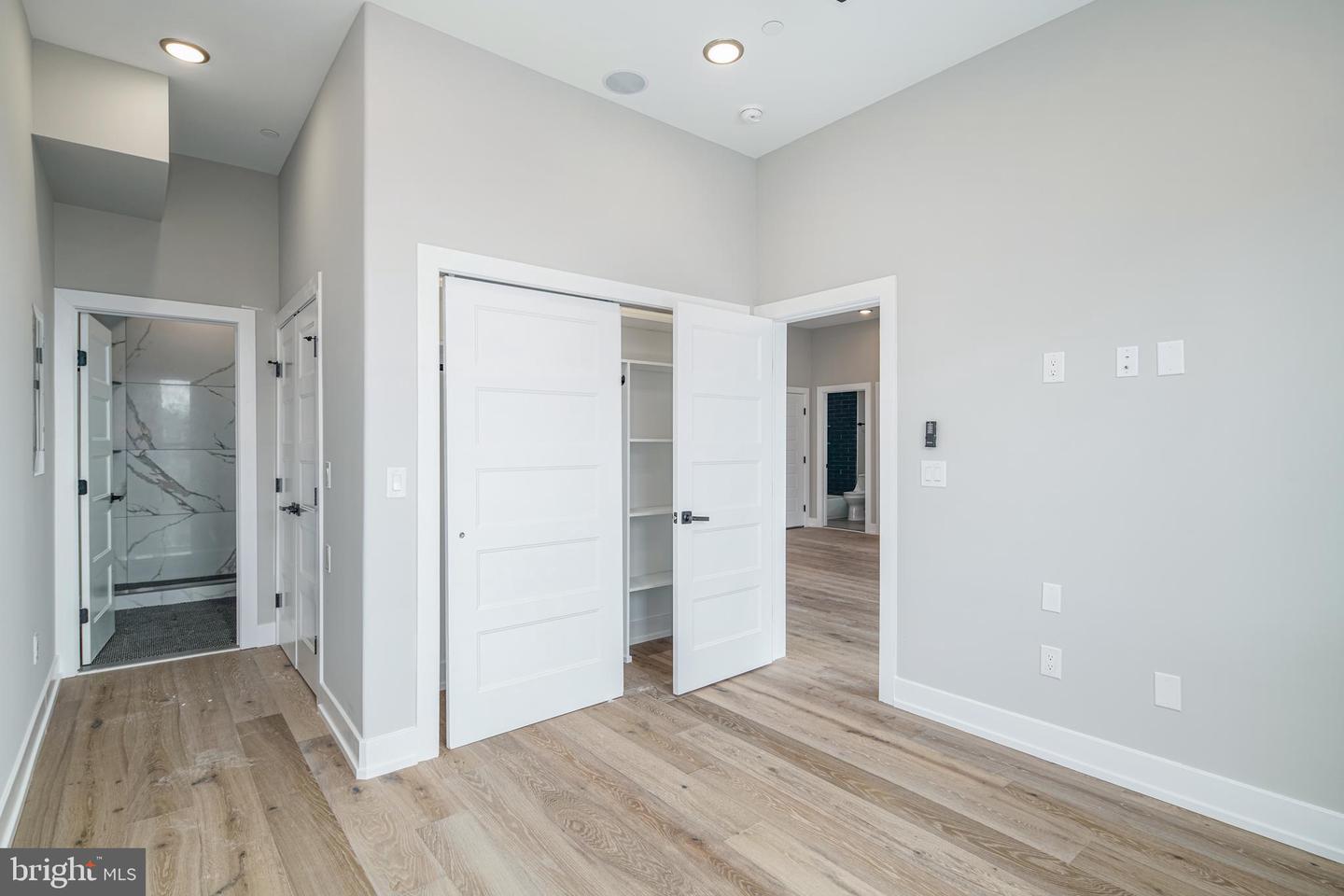 1645 Germantown Ave #4