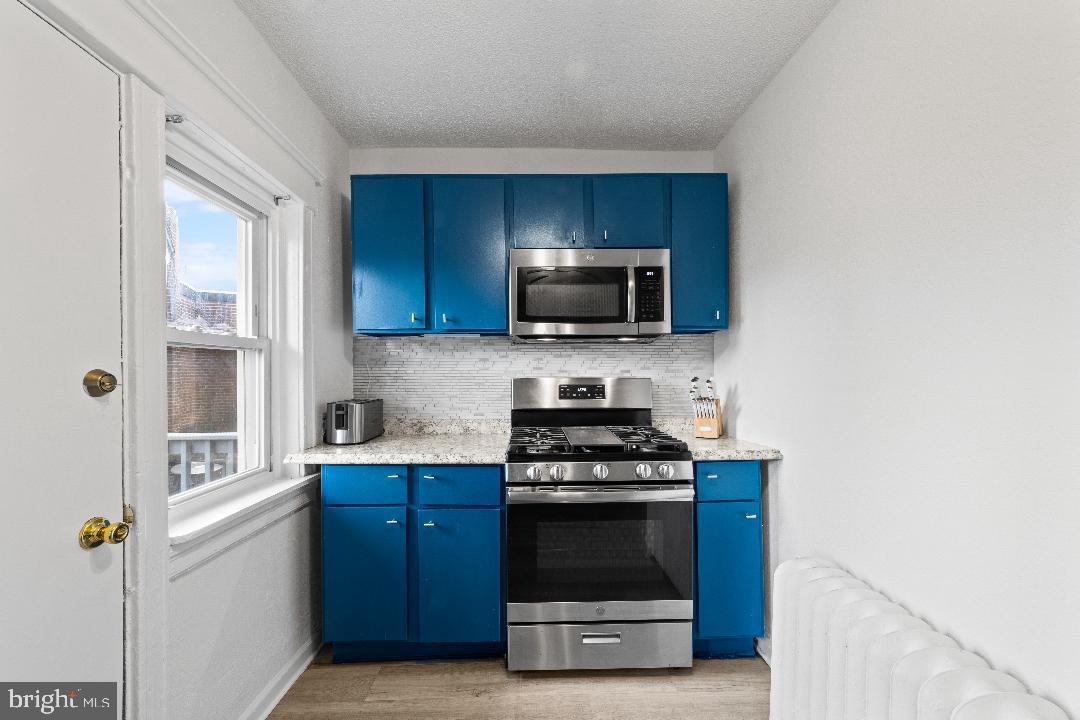 5332 W Columbia Ave