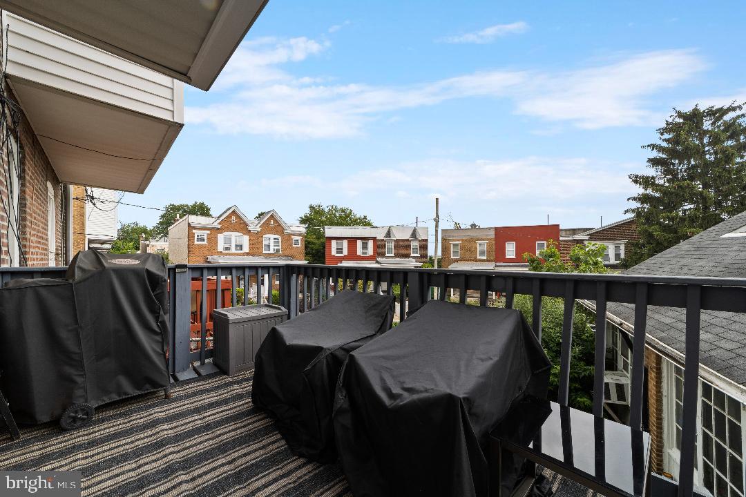 5332 W Columbia Ave