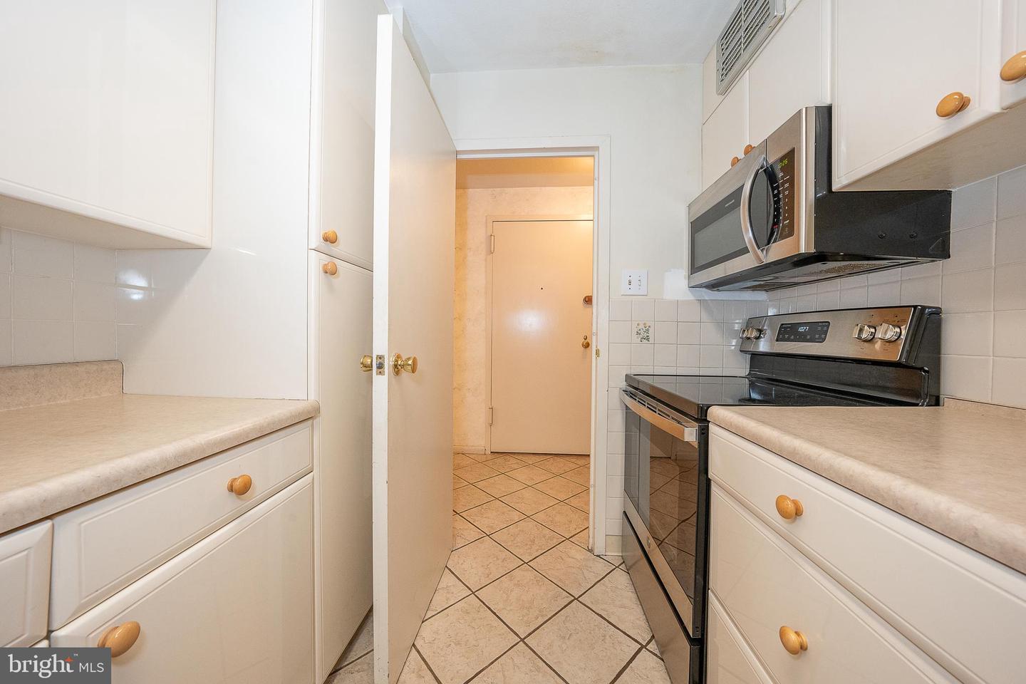 1901 John F Kennedy Blvd #1309-10