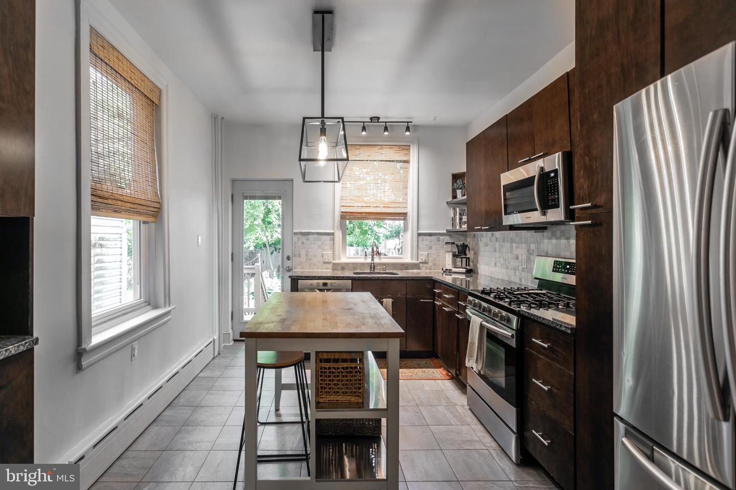 3427 Indian Queen Ln