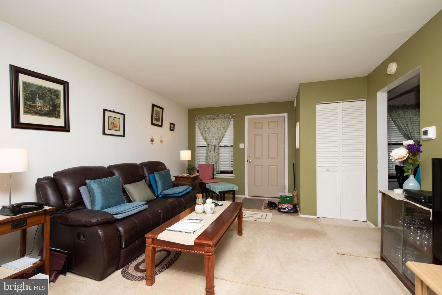 7015 Ridge Ave #24