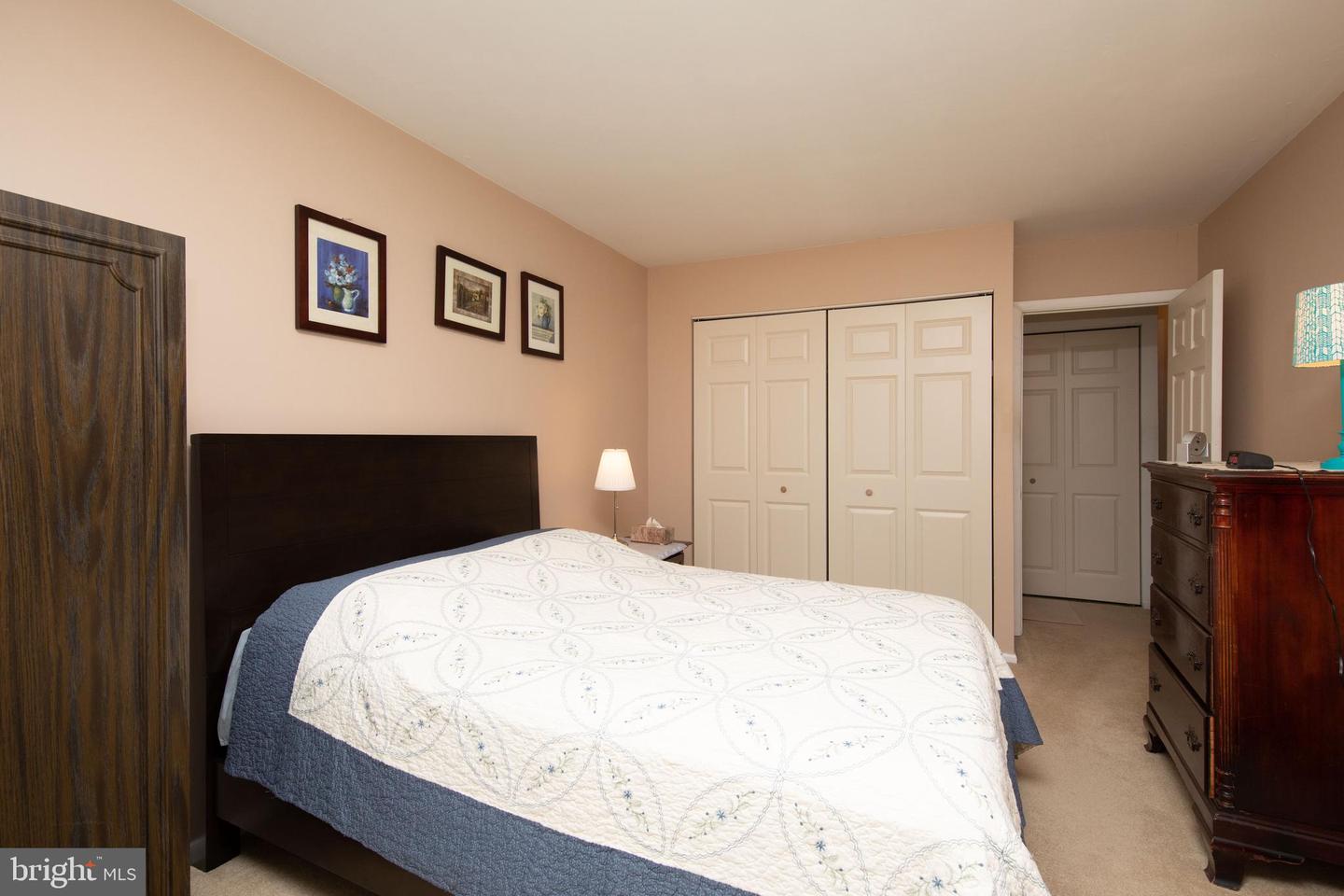 7015 Ridge Ave #24