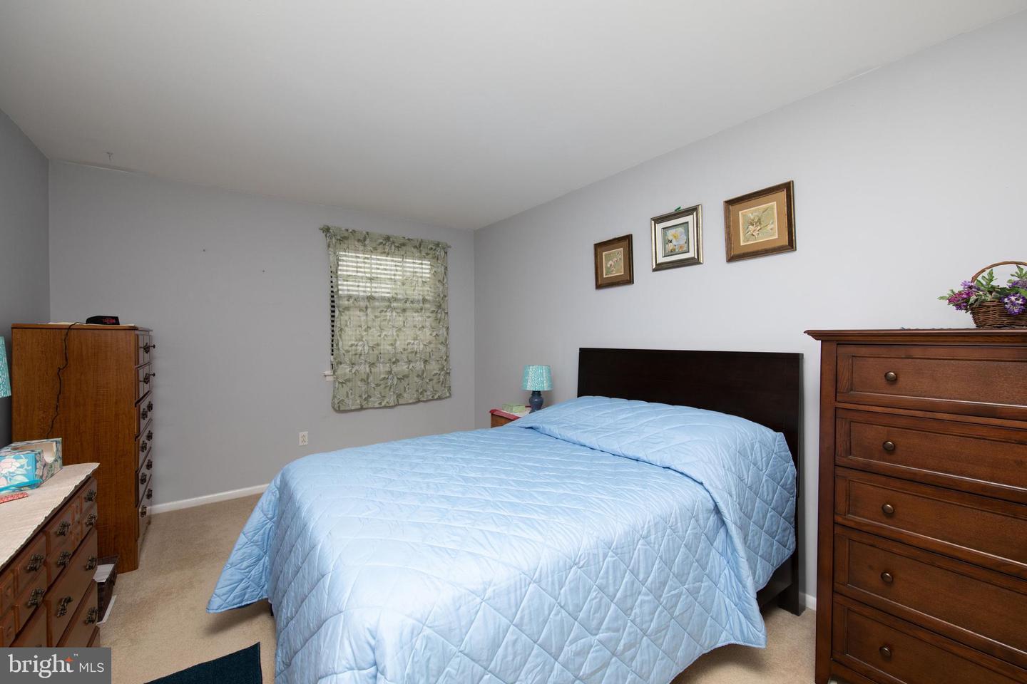 7015 Ridge Ave #24