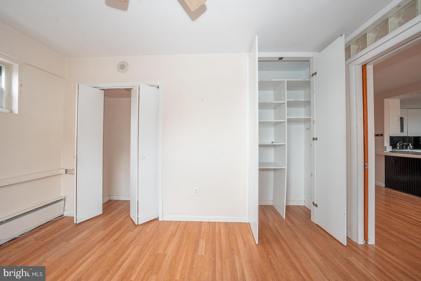 118 S 21st St #1220-21