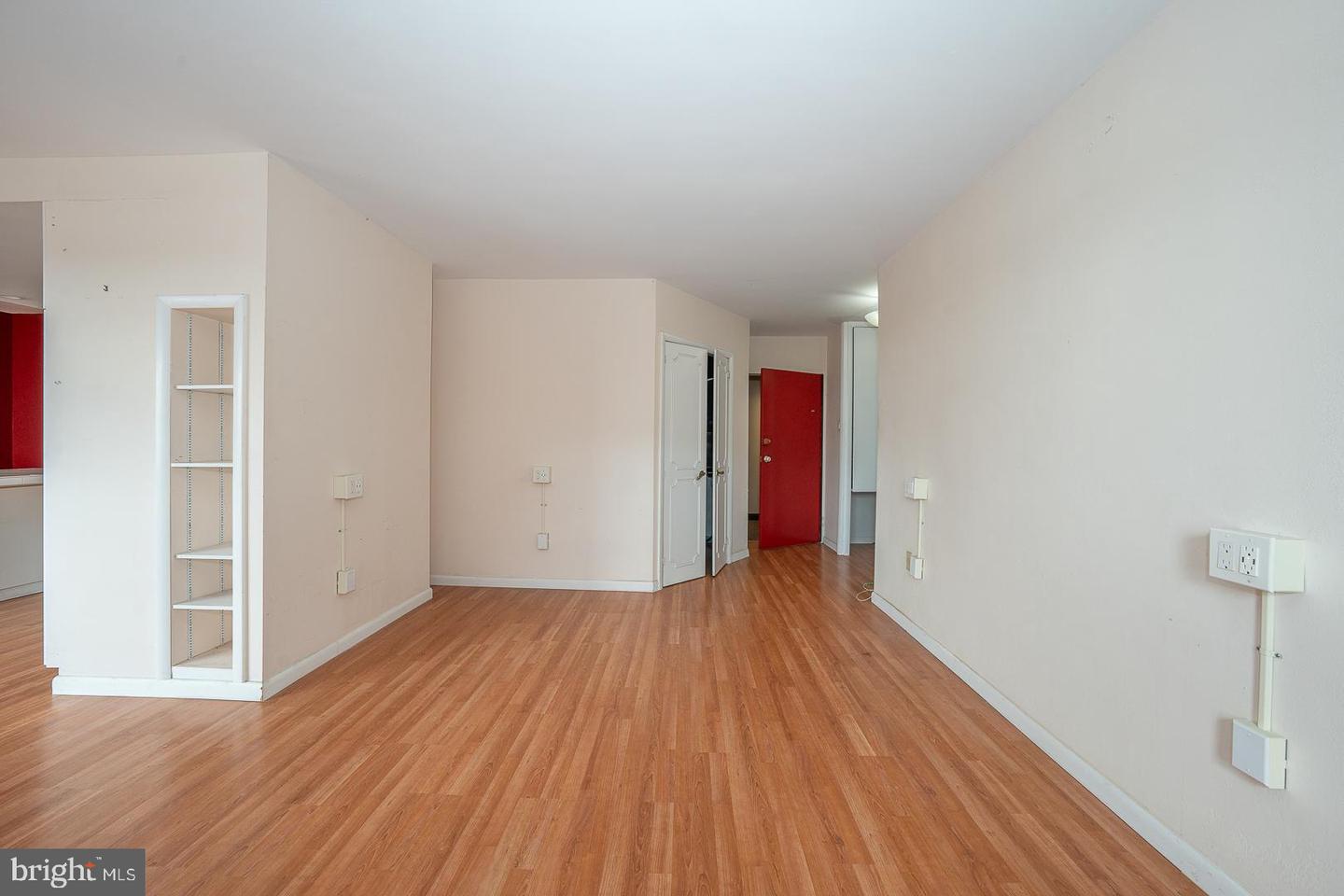 118 S 21st St #1220-21