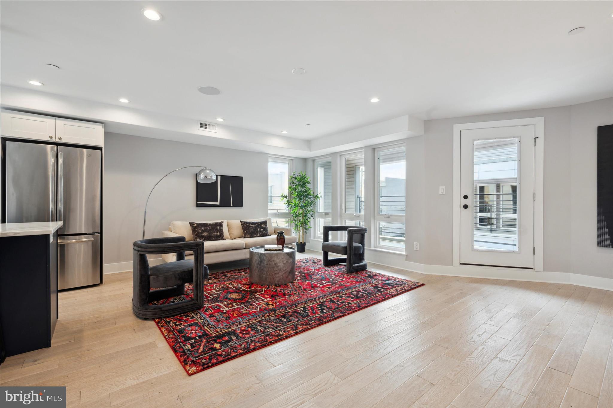 1224 N 26th #J2