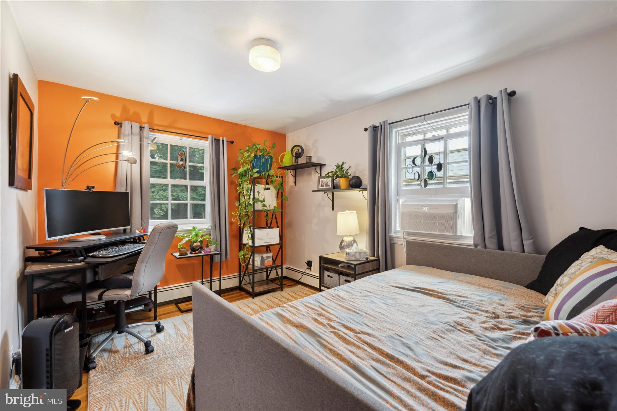 3328 Midvale Ave