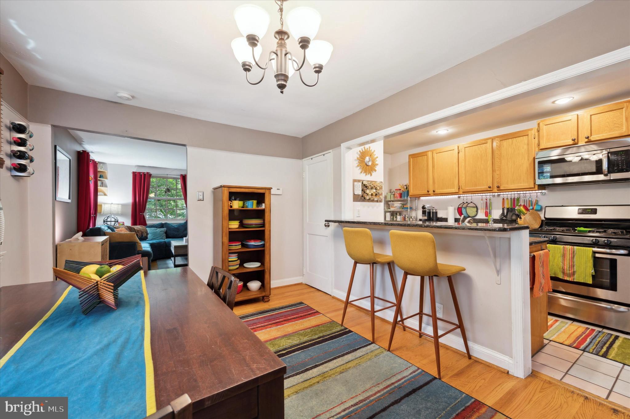3328 Midvale Ave