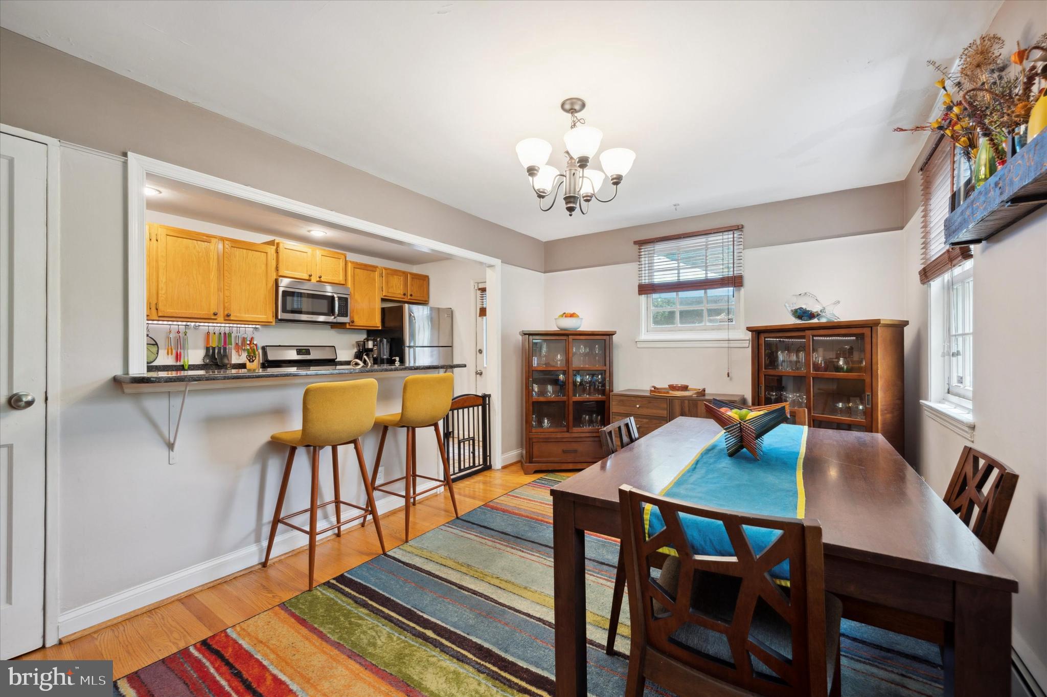 3328 Midvale Ave