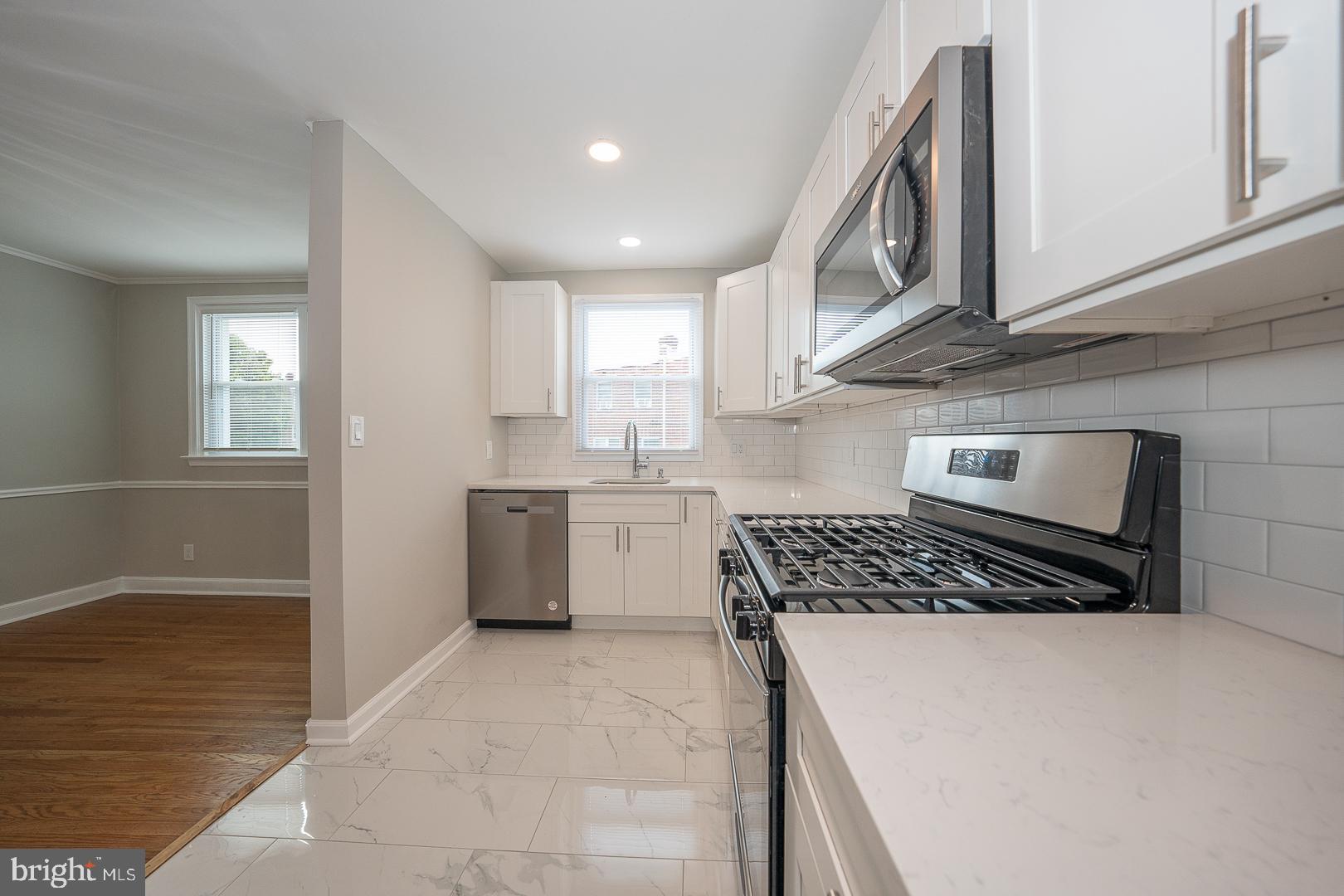 7311 Sherwood Rd