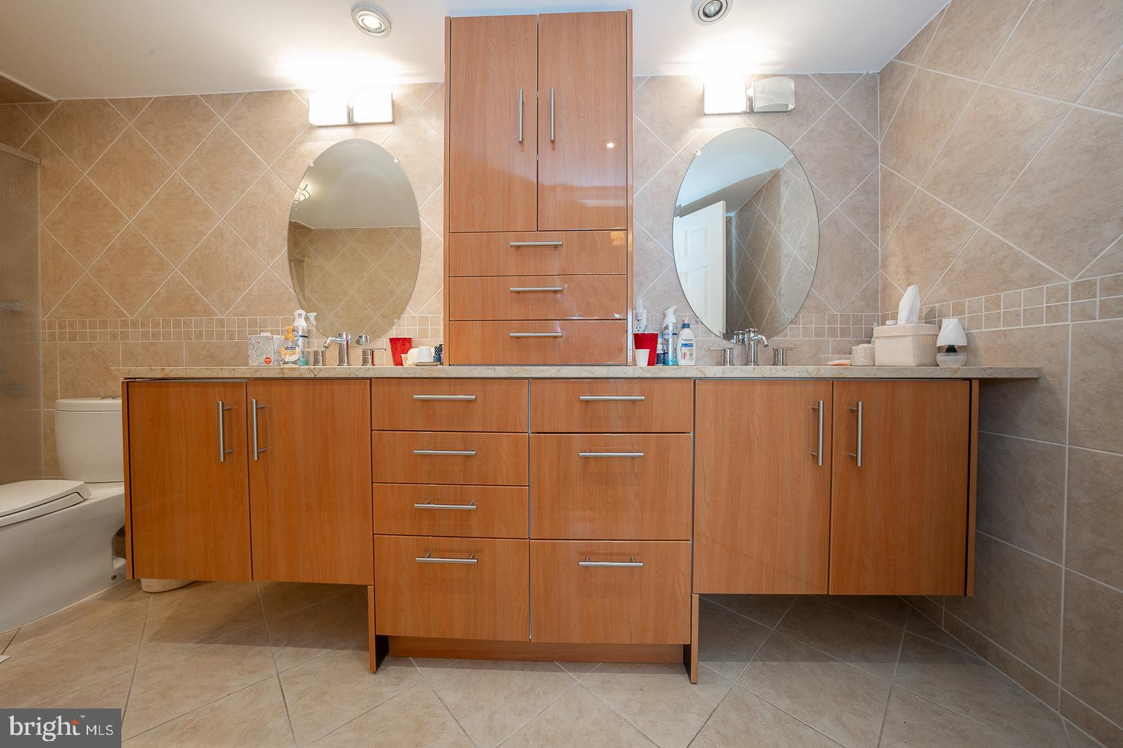 1901 John F Kennedy Blvd #1321-22