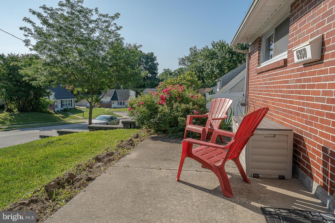 6950 Fowler St