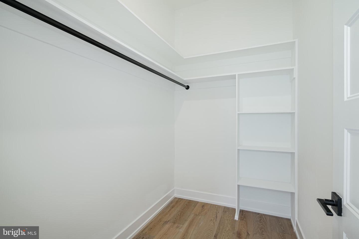 1645 Germantown Ave #6