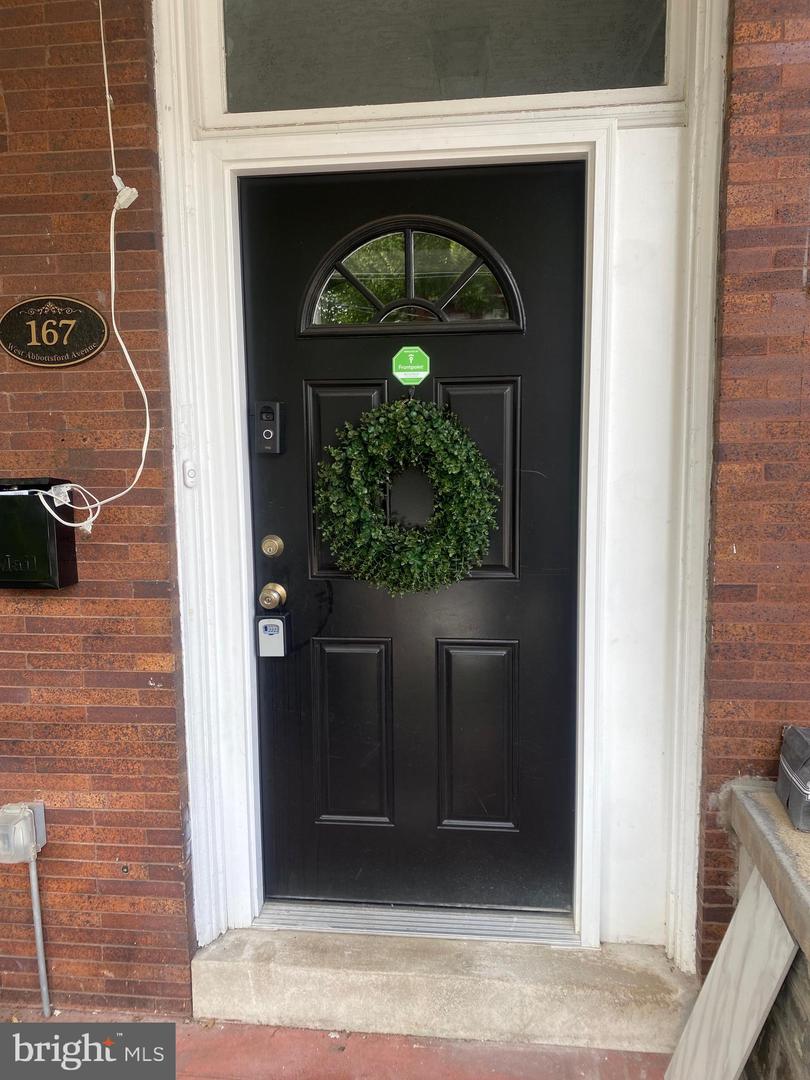 167 W Abbottsford Ave