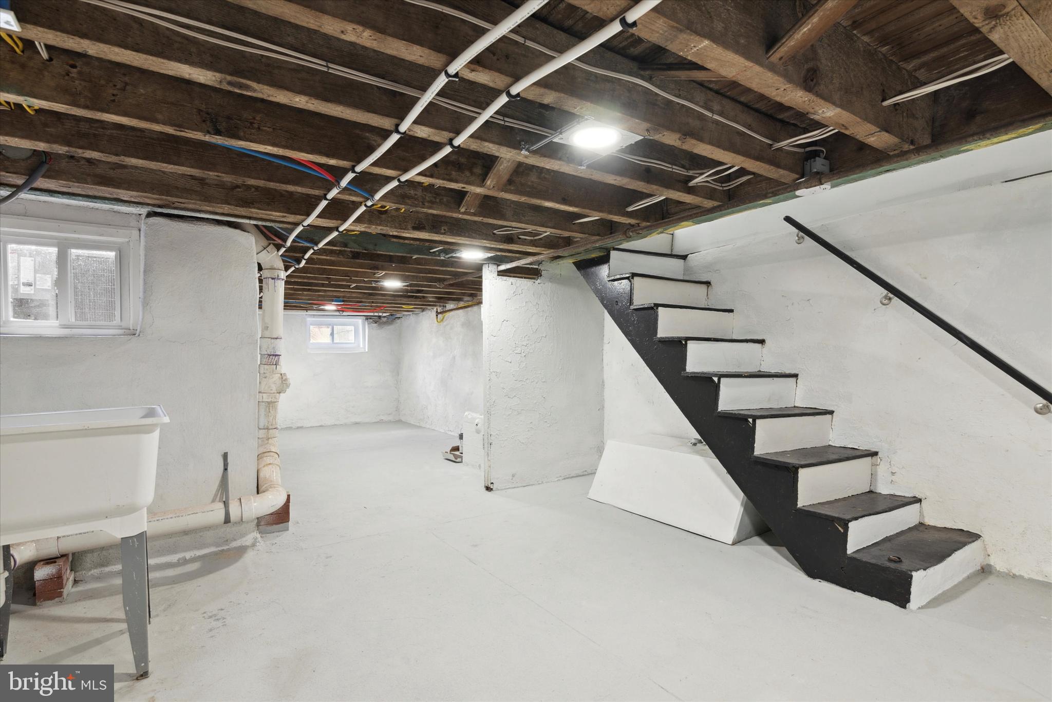 349 N Edgewood St