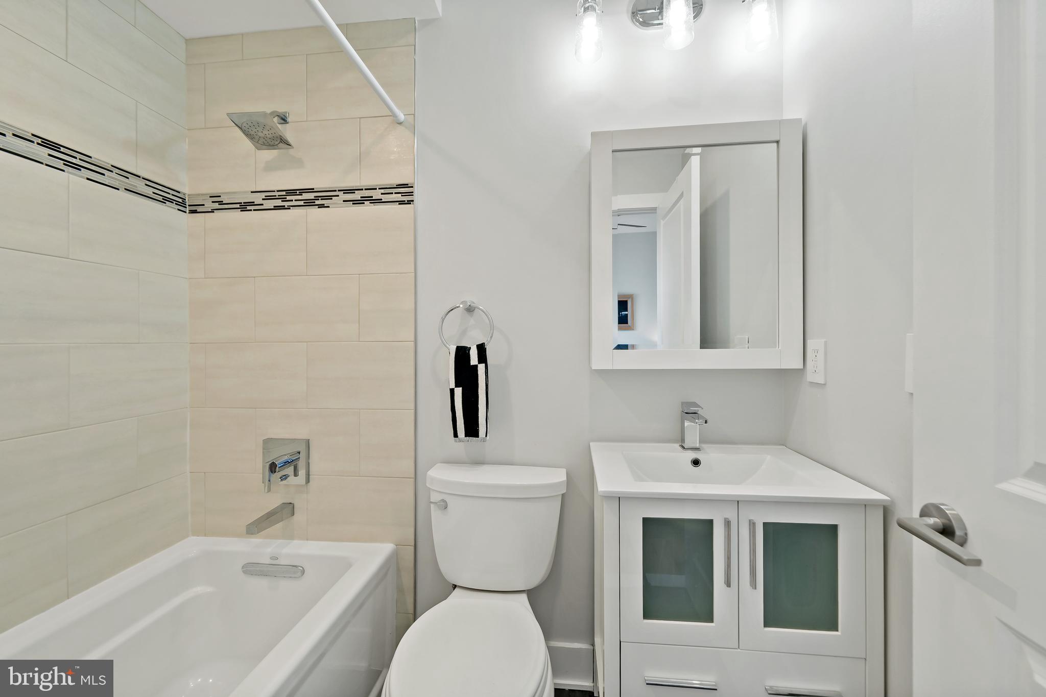 1012 S Randolph St #5