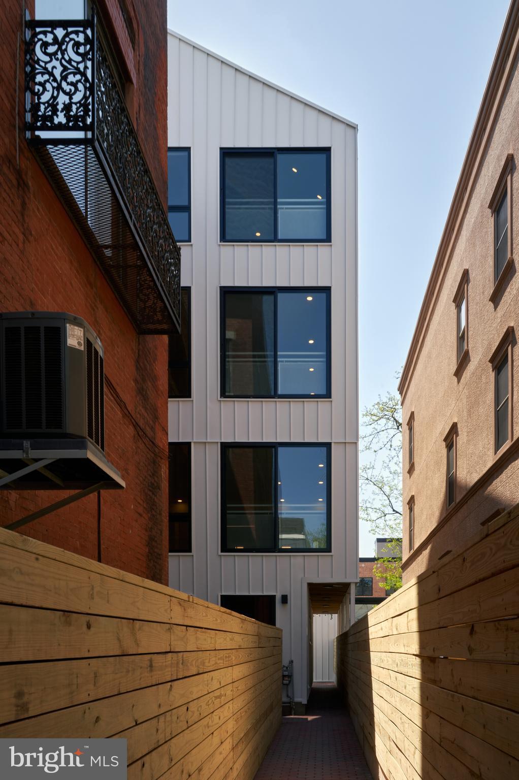 2011 Cambridge St #5