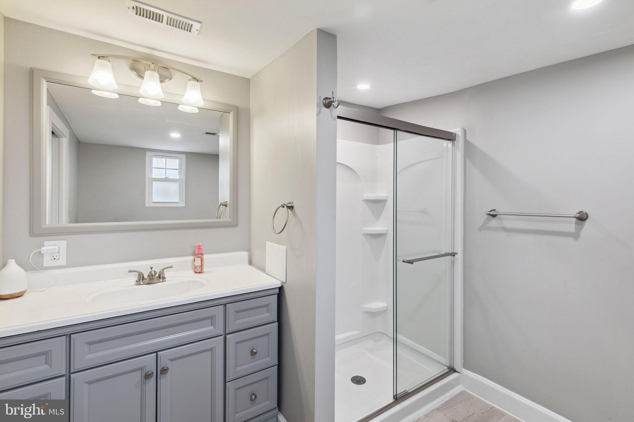 1330 E Montgomery Ave