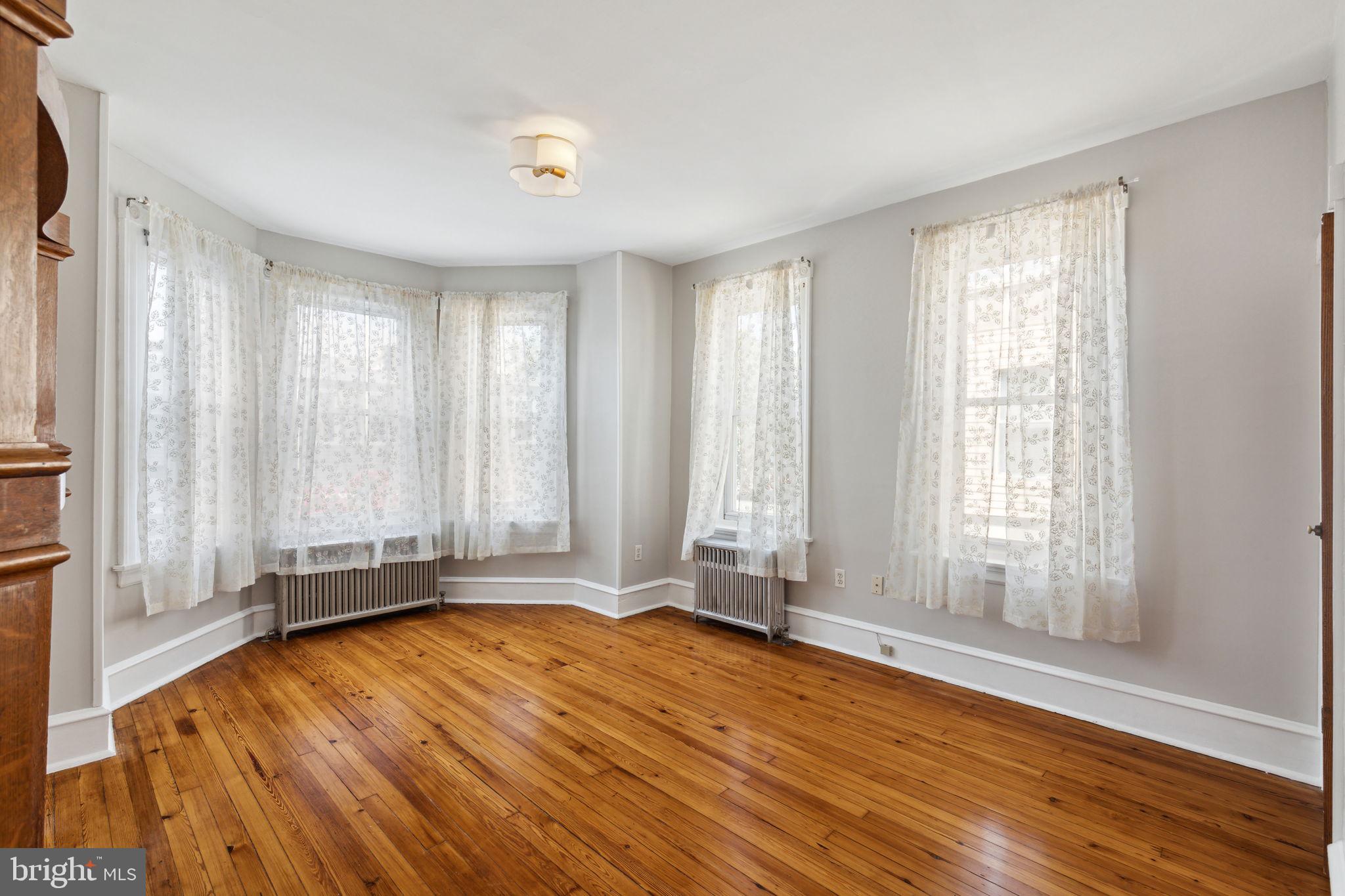 1330 E Montgomery Ave