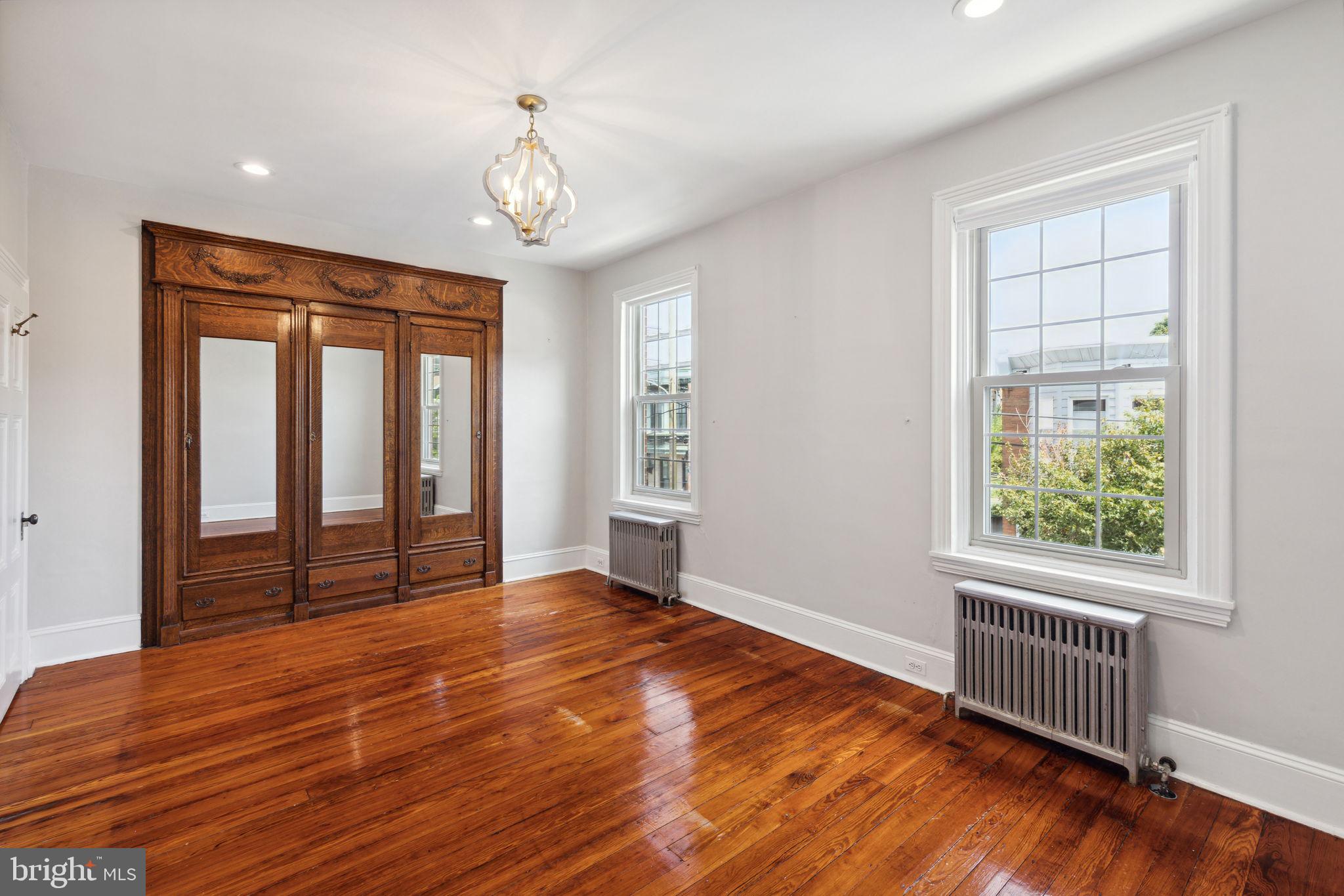 1330 E Montgomery Ave