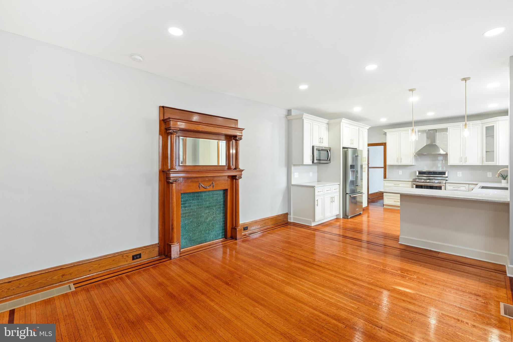 1330 E Montgomery Ave