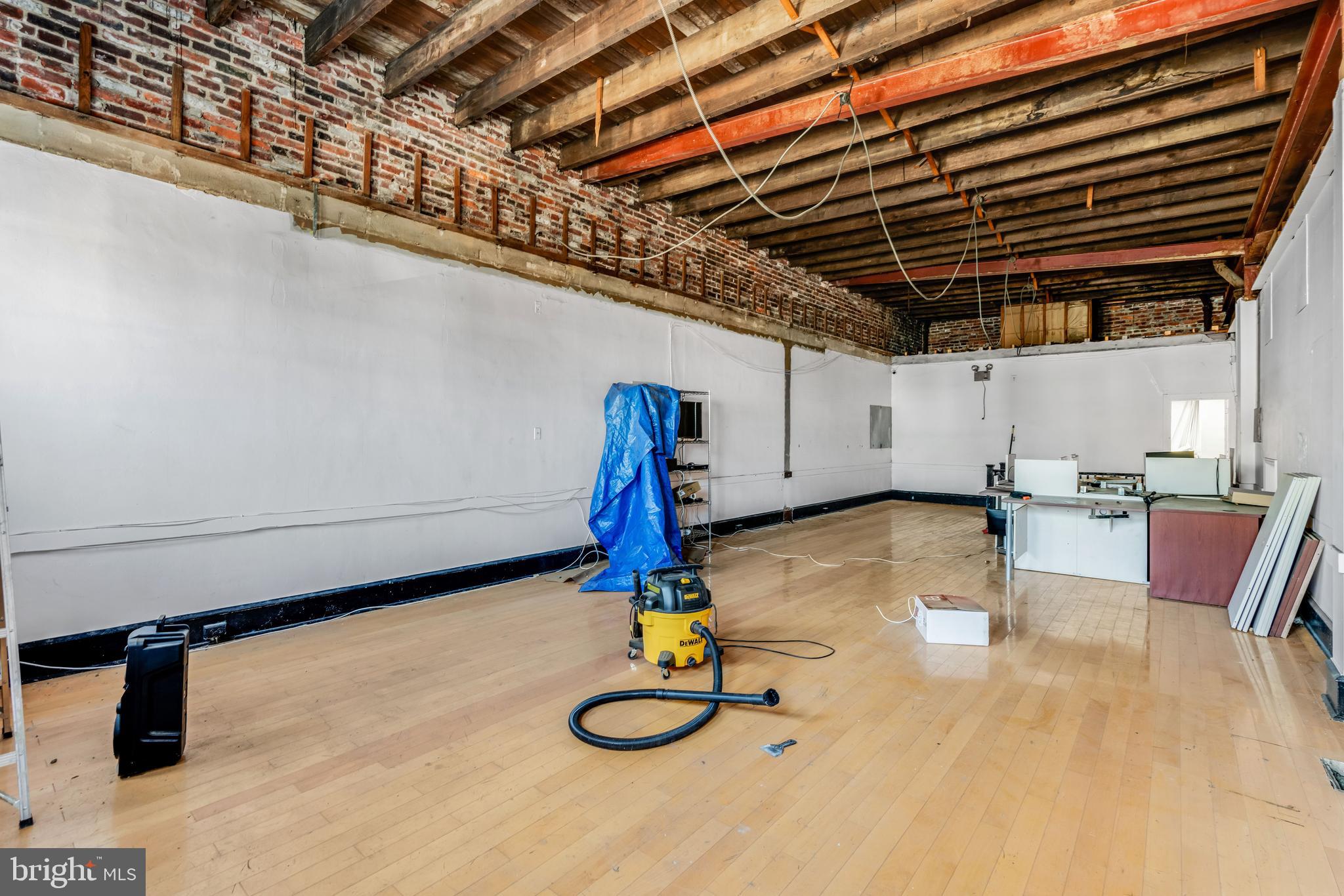 315 W Olney Ave
