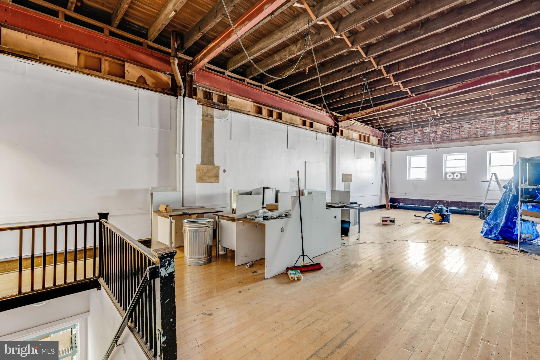 315 W Olney Ave