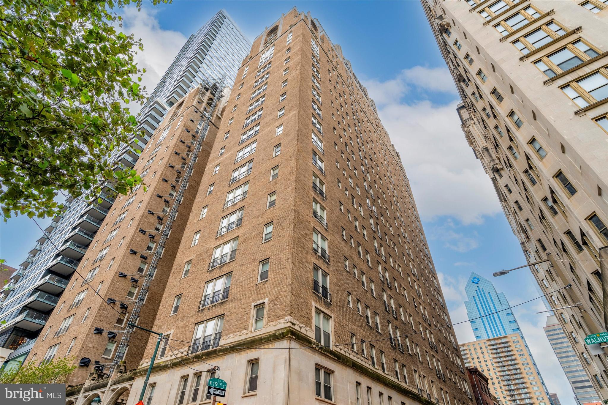 1901 Walnut St #9f