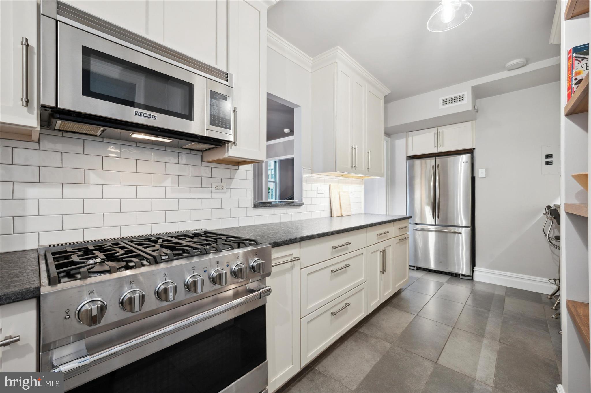 1901 Walnut St #9f
