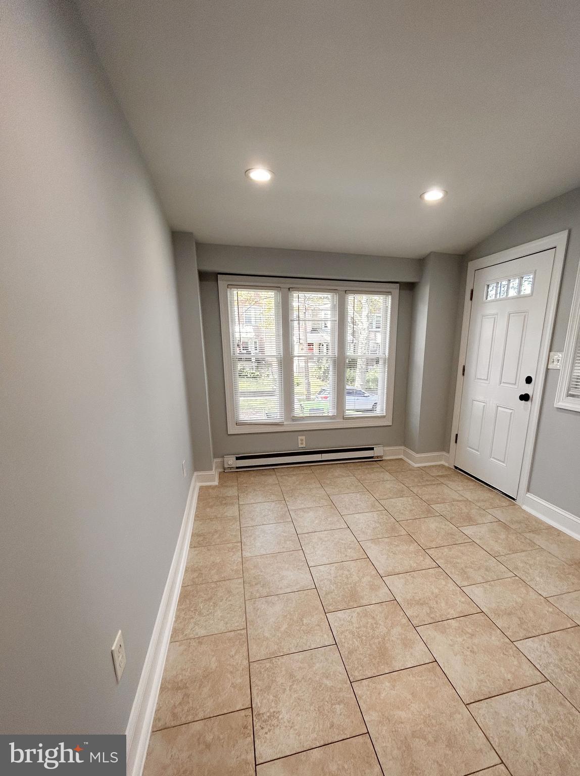 907 Atwood Rd
