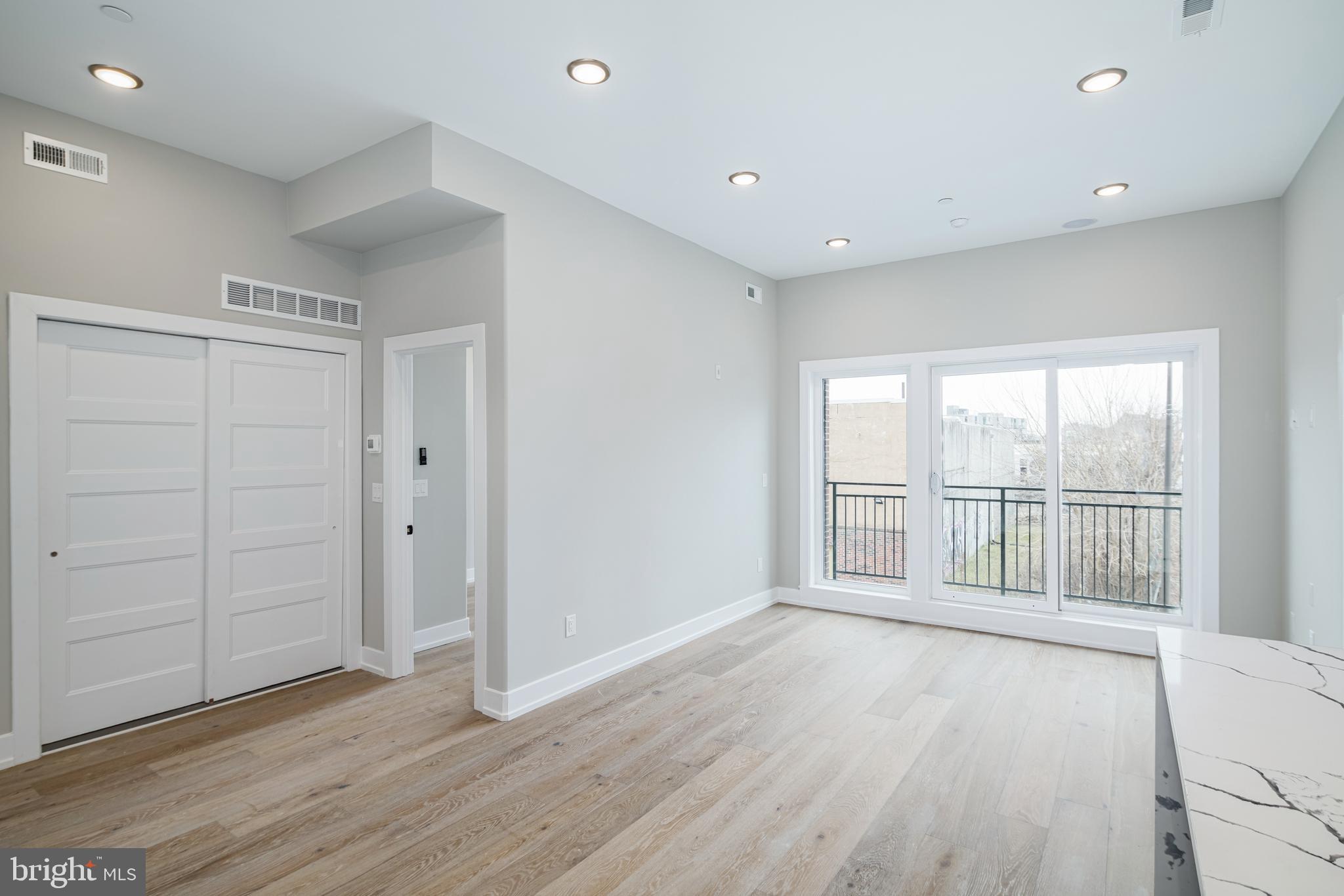 1645 Germantown Ave #3