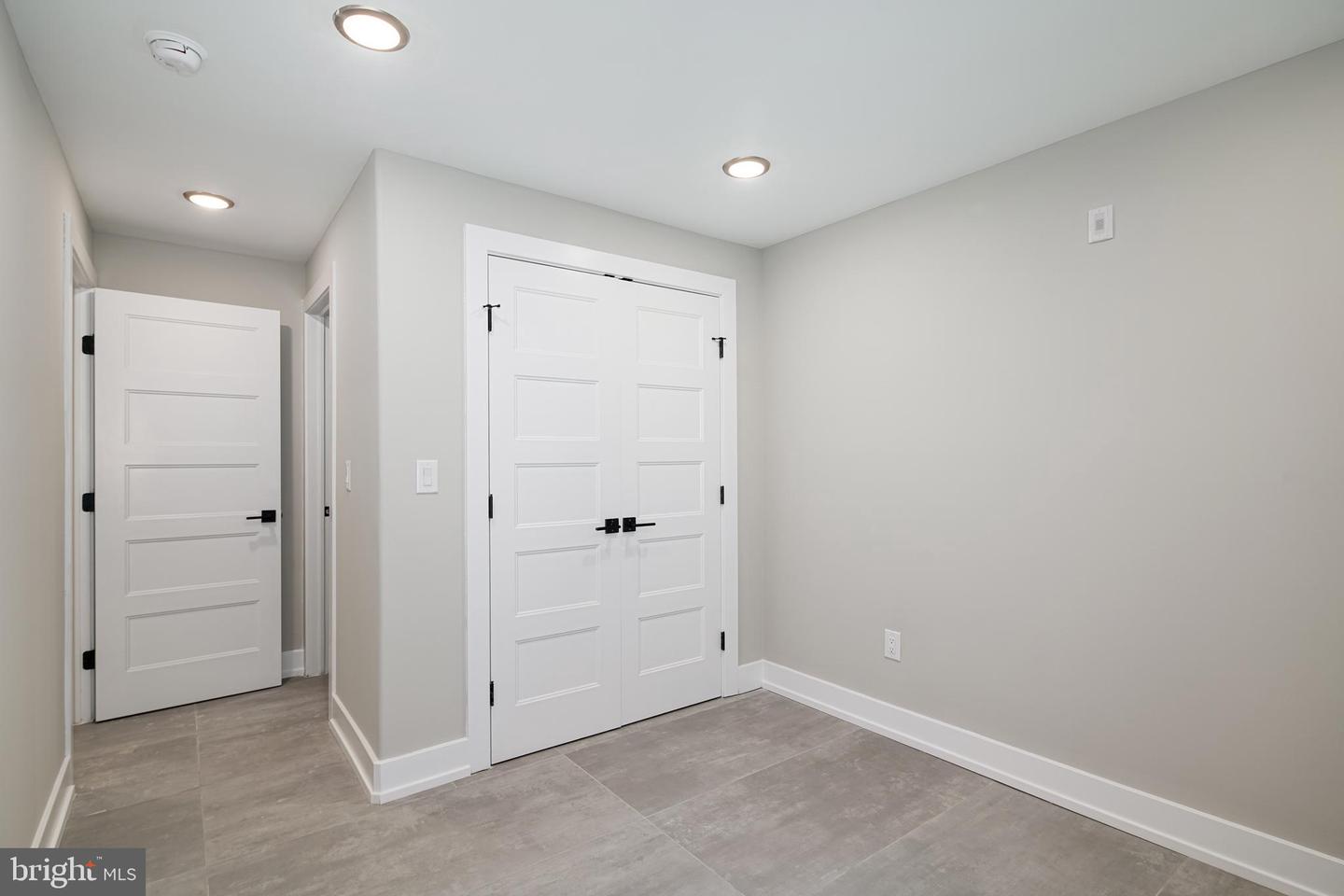 1645 Germantown Ave #3