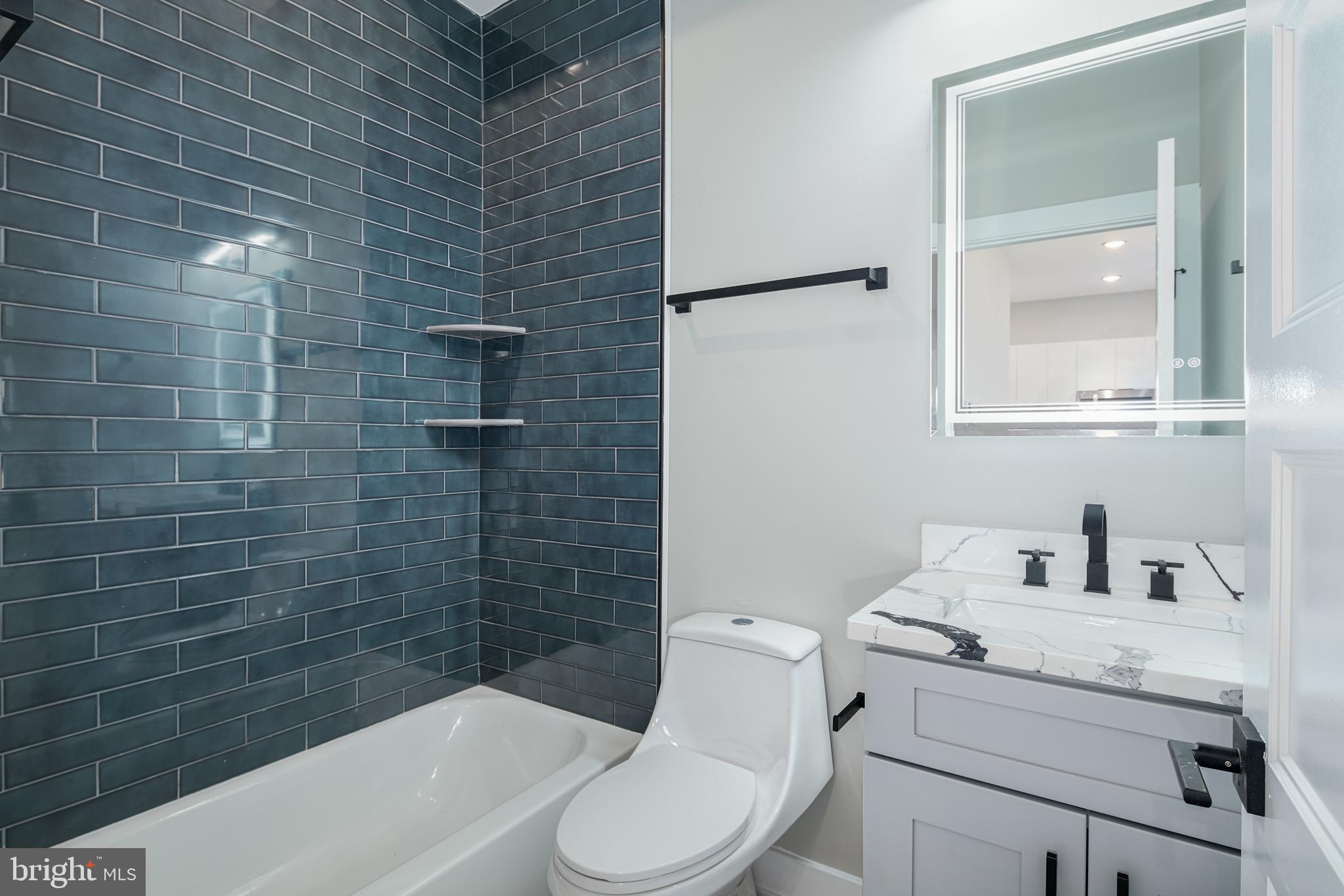 1645 Germantown Ave #3