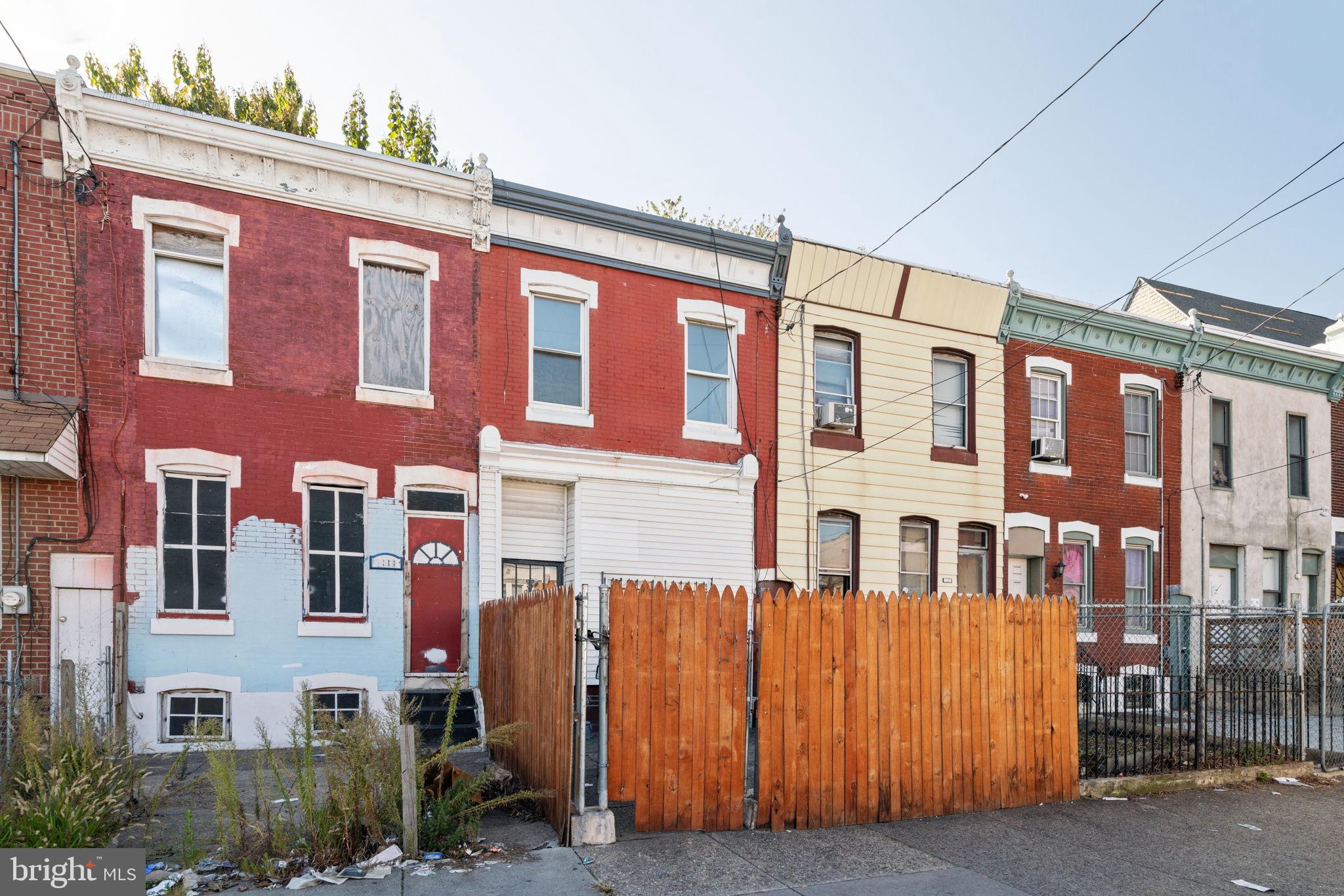 2066 E Allegheny Ave