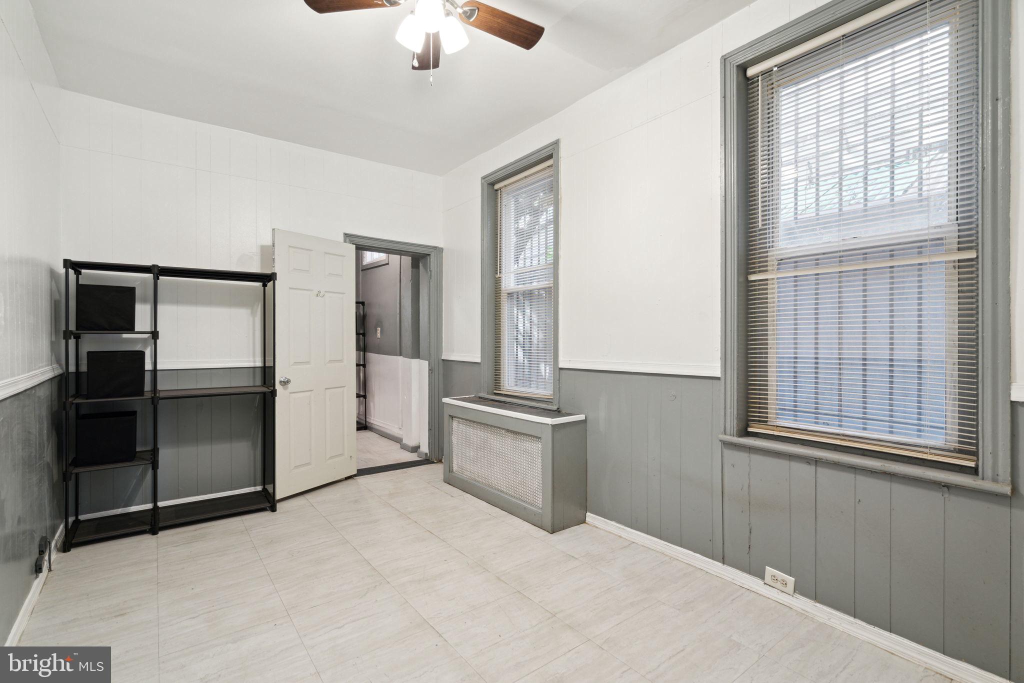 2066 E Allegheny Ave