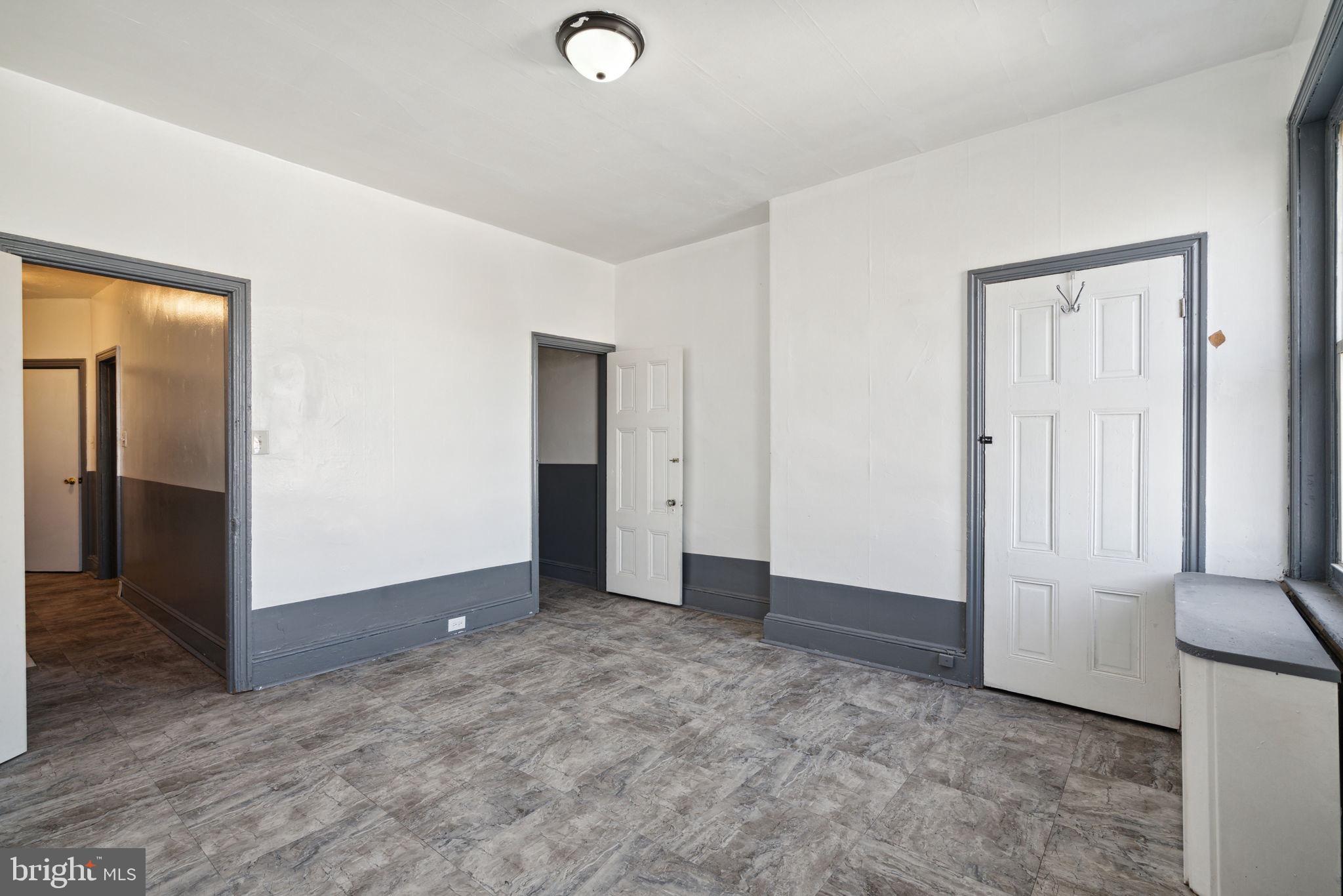 2066 E Allegheny Ave