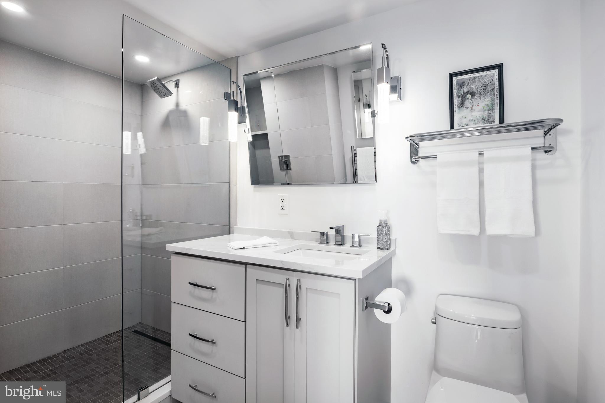 2401 Pennsylvania Ave #18b27