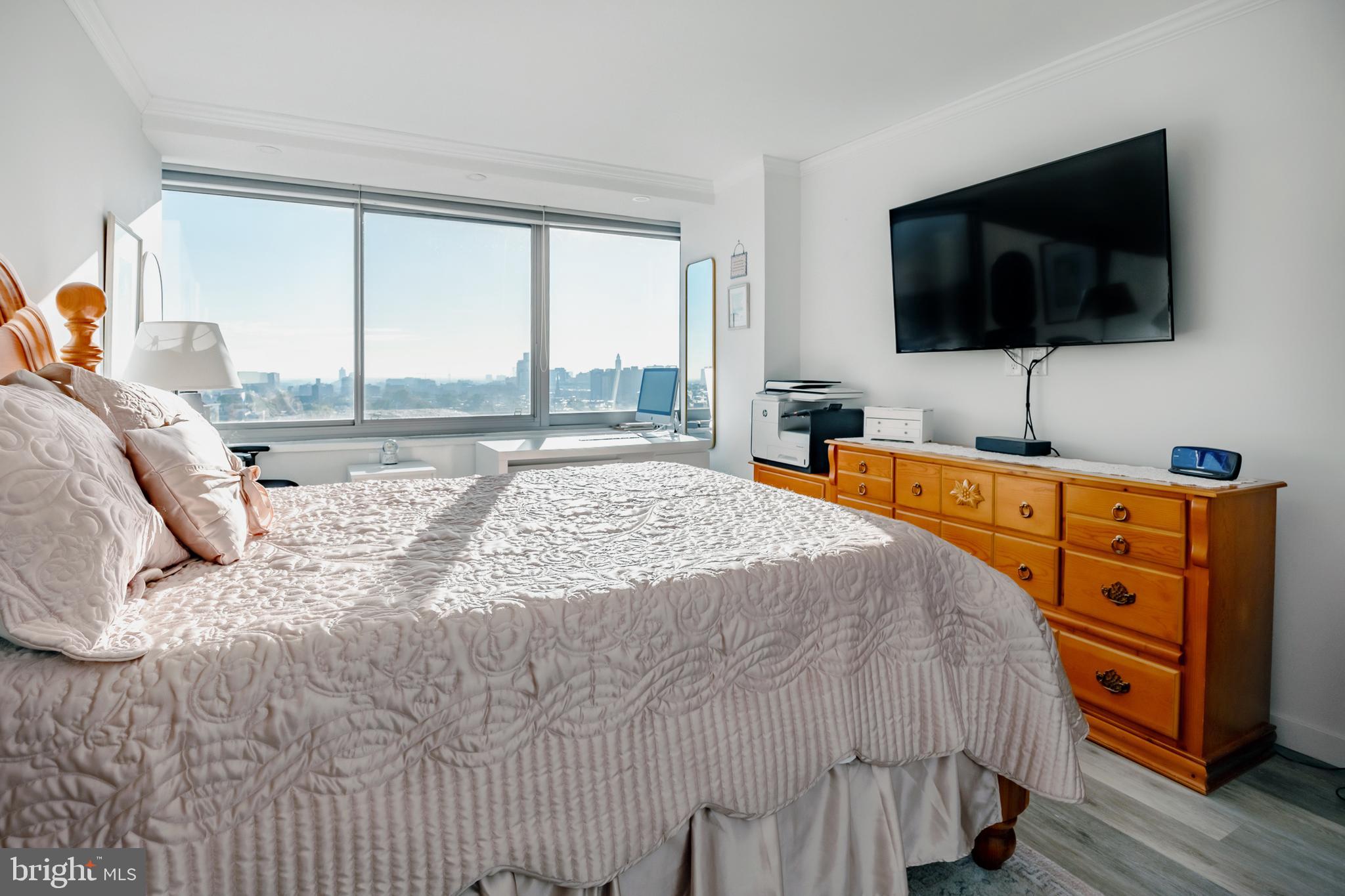 2401 Pennsylvania Ave #18b27