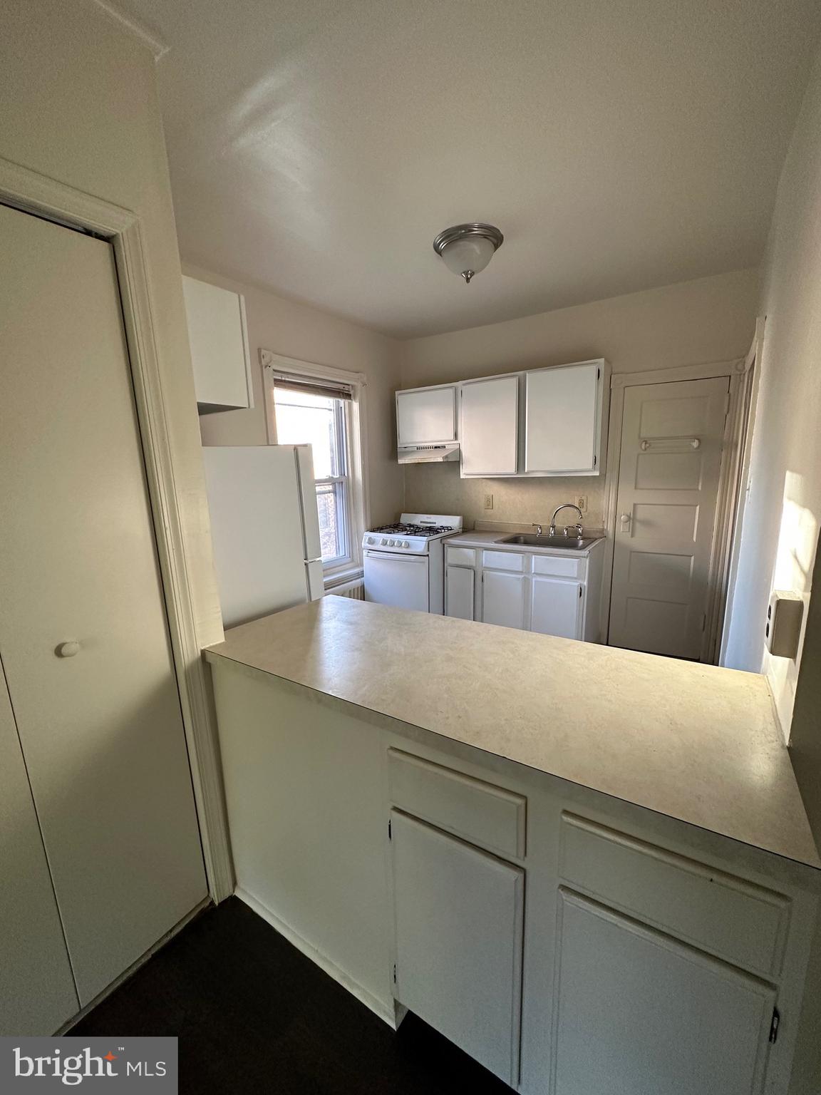 4216 Baltimore Ave #3